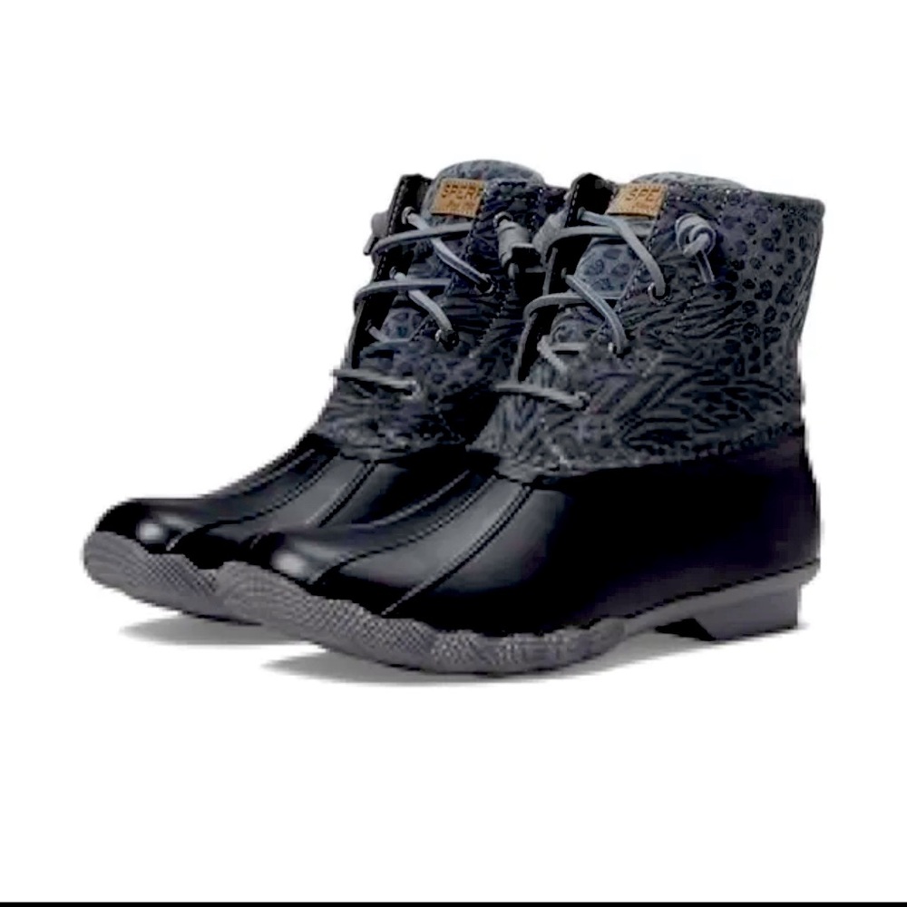 NIB Sperry saltwater boots, animal print, size 7.5